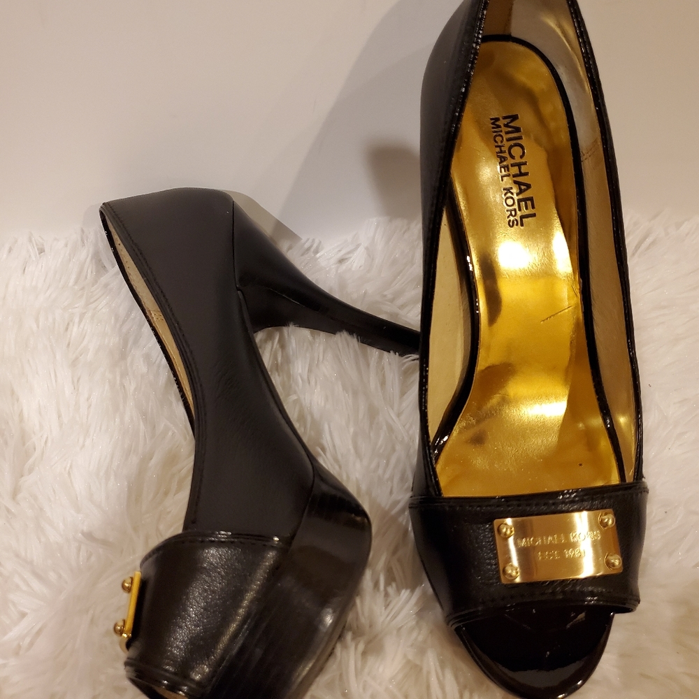 Shoes - Picture 6 of 6